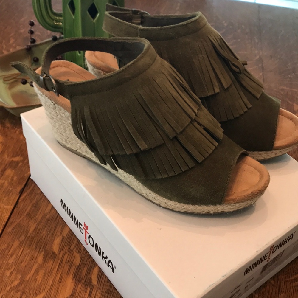 Minnetonka Olive Green Fringe Sandals